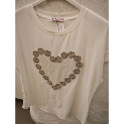Camiseta Corazón Flores